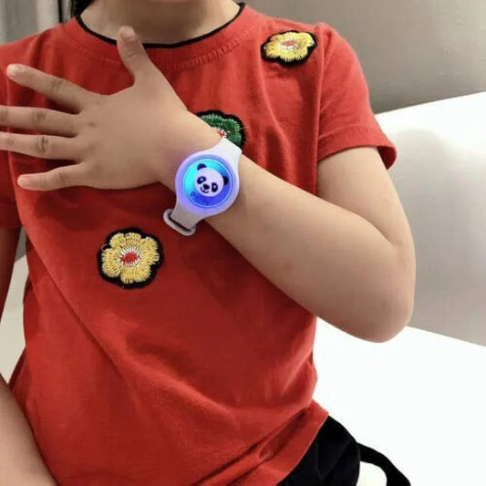 Kids Safe Reusable Mosquito Repellent Bands for Kids Children Cartoon Anti Mosquito Bracelet Wristbands Repellent Badge for Outdoor Protection Led Light-Up